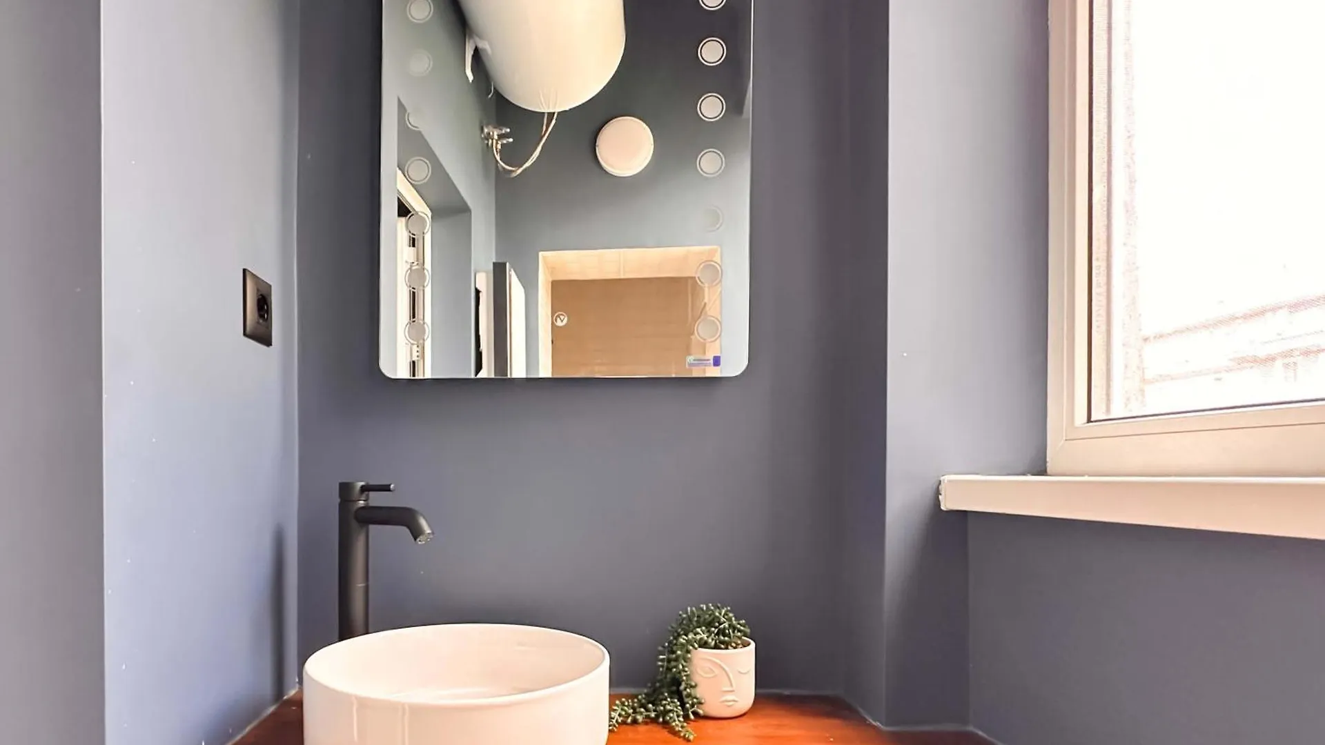 Apartamento 2 Private Suits - Art, Location, Quiet, Balconies Sófia